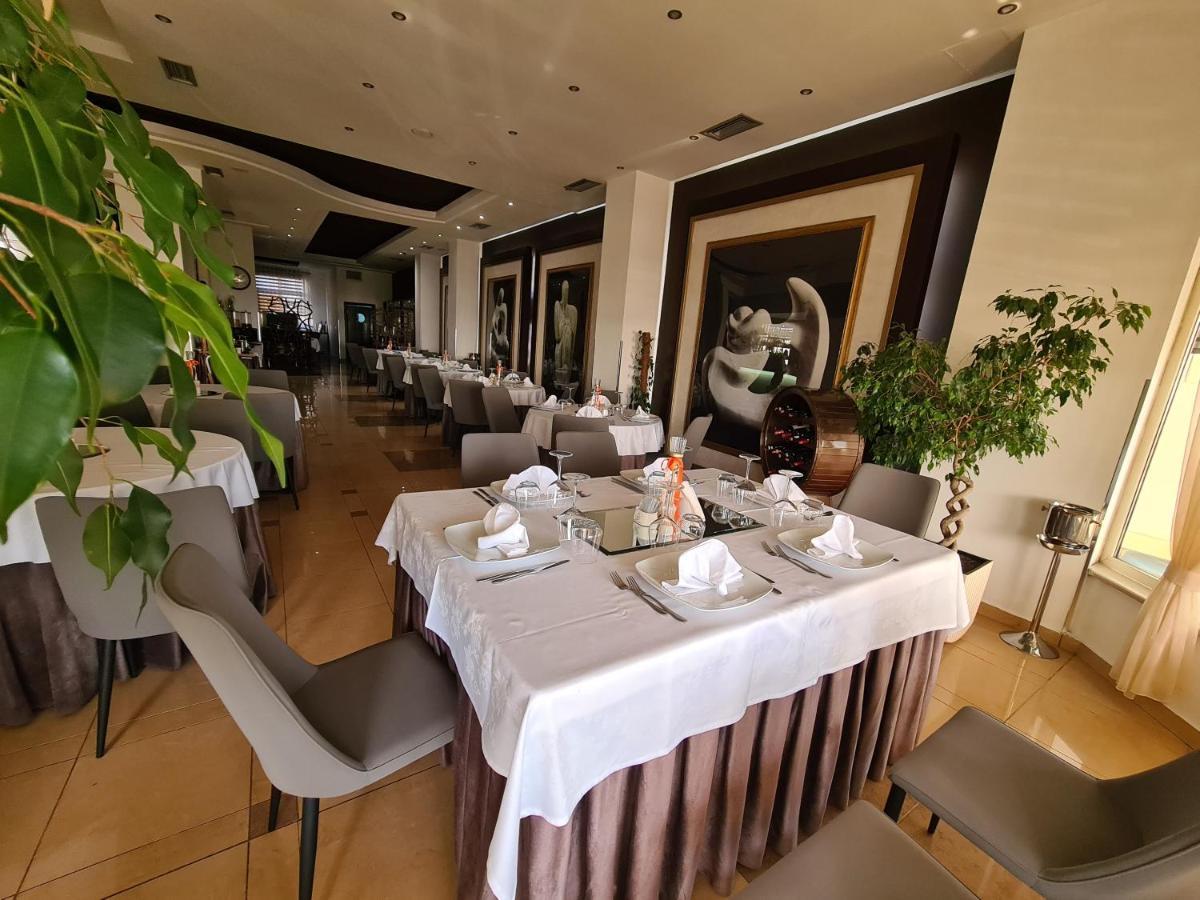 Hotel Arvi دراس المظهر الخارجي الصورة