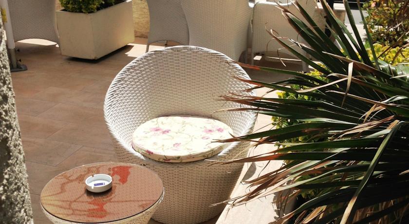 Hotel Arvi دراس المظهر الخارجي الصورة