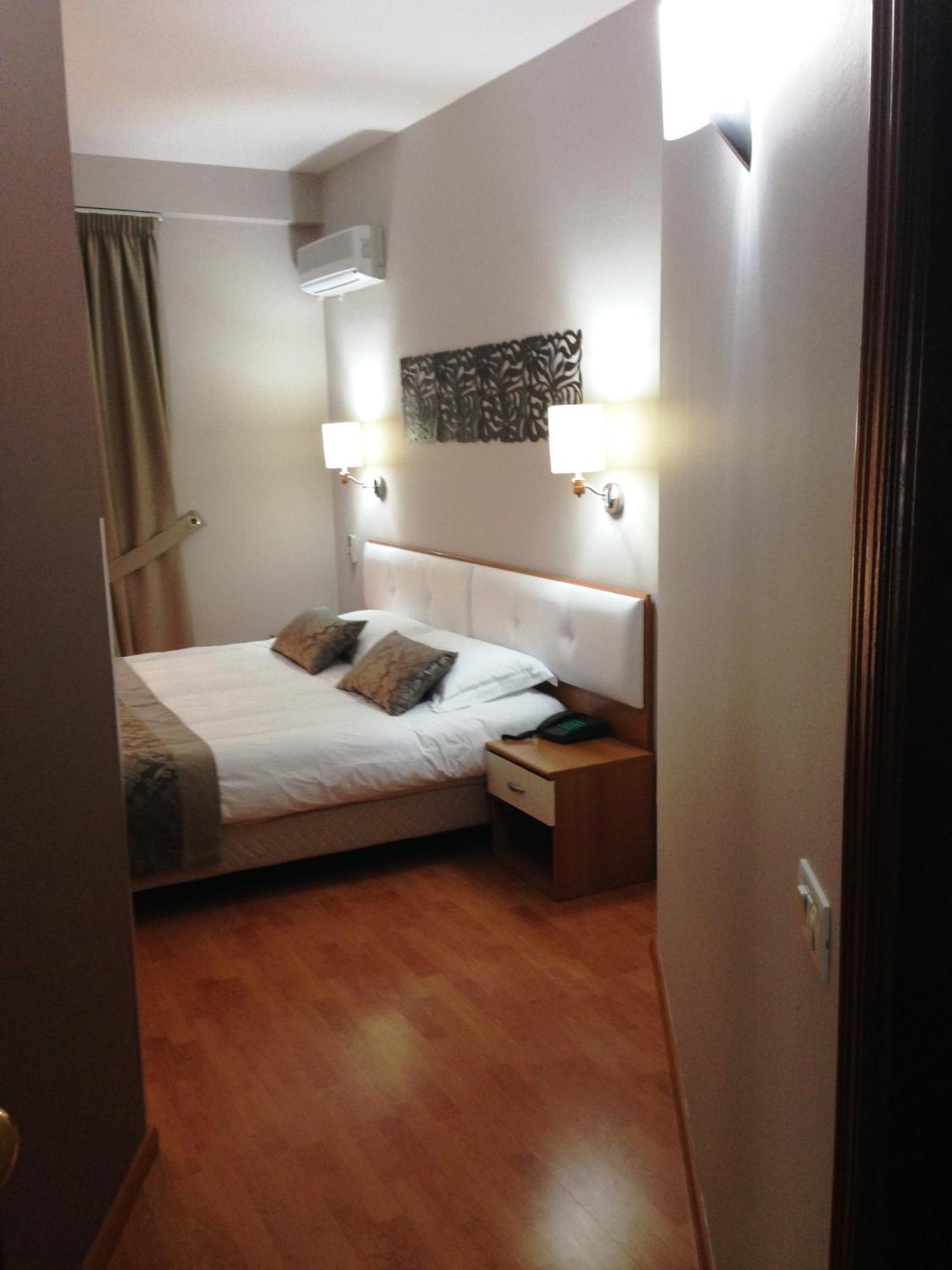 Hotel Arvi دراس الغرفة الصورة