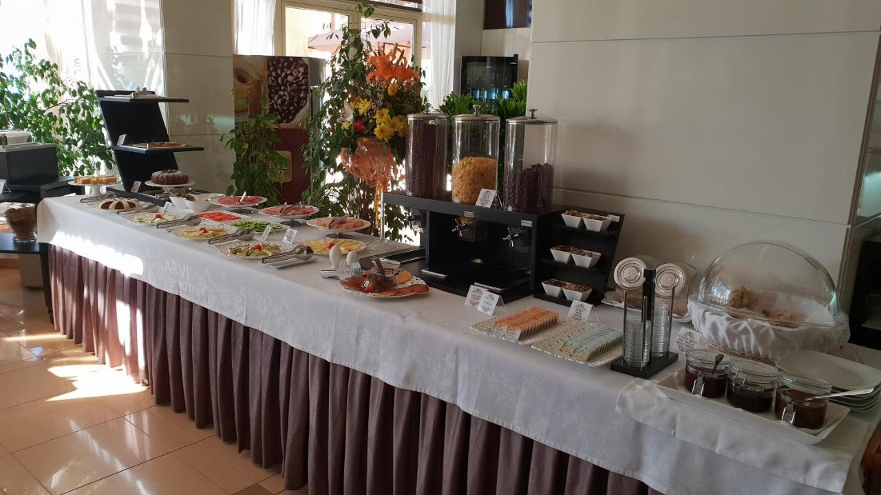 Hotel Arvi دراس المظهر الخارجي الصورة